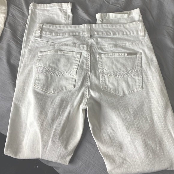 White House Black Market Slim Ankle White Jeans‼️ - Picture 15 of 15